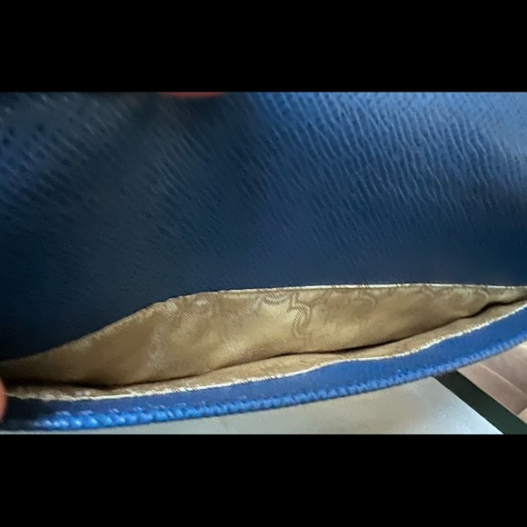 Ivanka Trump preppy blue clutch gold hardware with cream& gold stripes - Picture 5 of 8